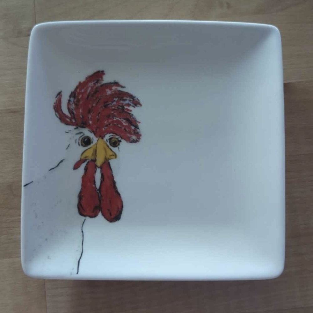 Peeking Rooster/ Chicken Dish